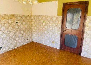 Cucina - Appartamento via Statale Mondovì, 18, Beinette - foto 9