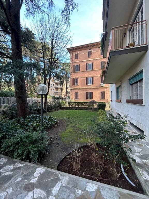 Giardino - Apartment via Paolo Costa, 16, Bologna (neighborhood Murri) - photo 2