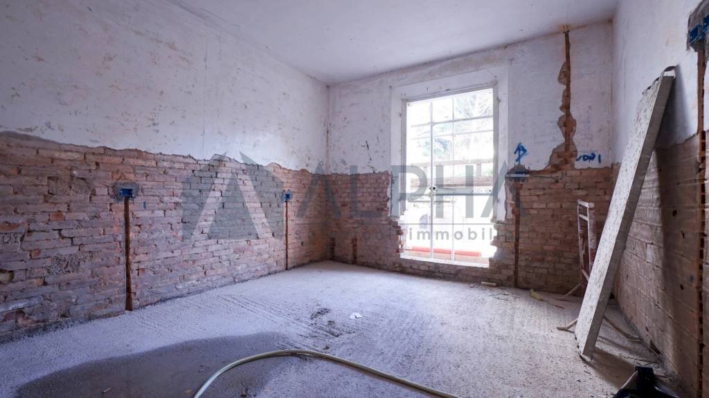 Salone - Three-room apartment via Domenico Lama, Faenza - photo 3