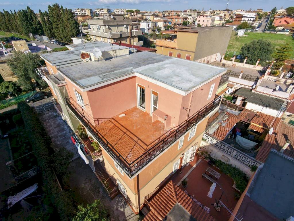 Vista - Attic via Franco da Perugia, Roma - photo 1