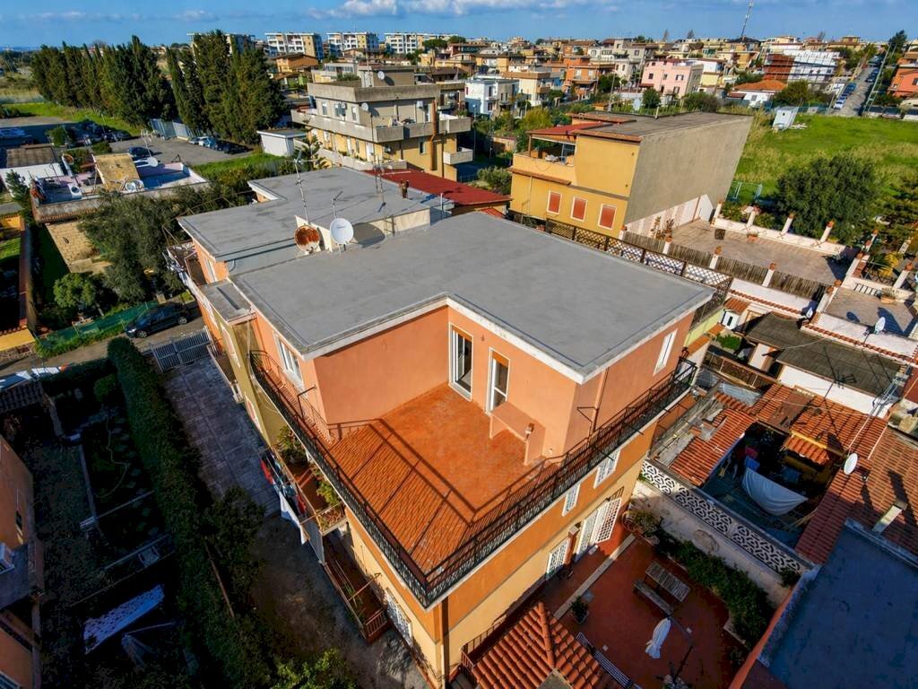 Vista - Attic via Franco da Perugia, Roma - photo 1