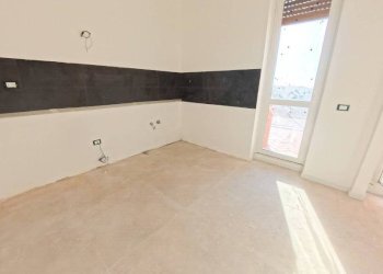 Cucina - Attico via Franco da Perugia, Roma - foto 7