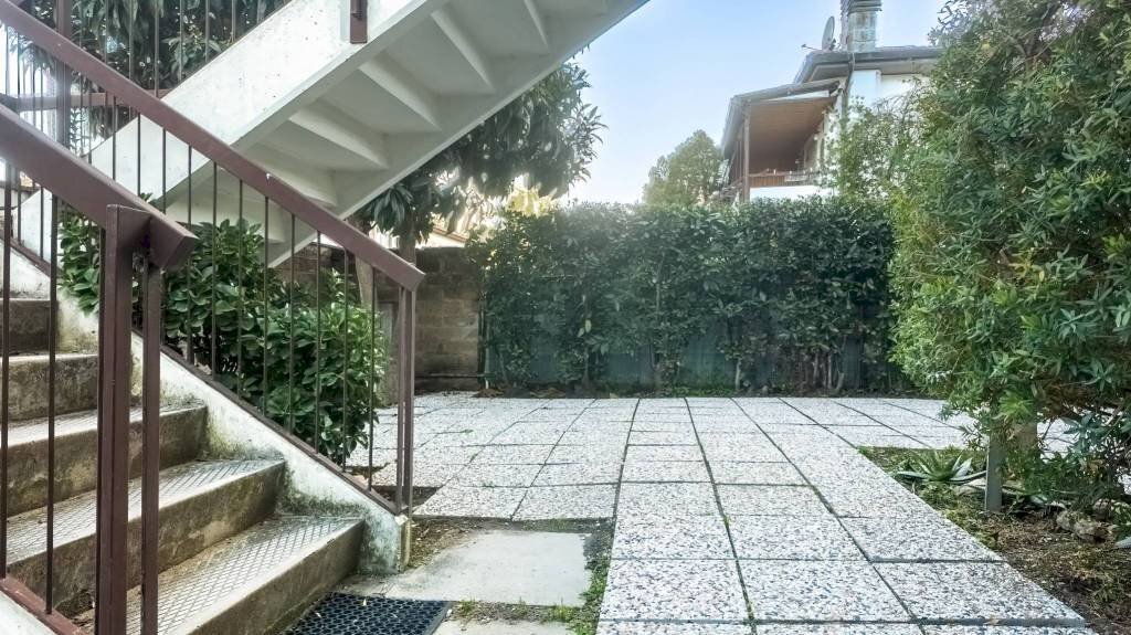 Interno palazzo - Trilocale via Archelao di Mileto, 30, Roma - foto 3