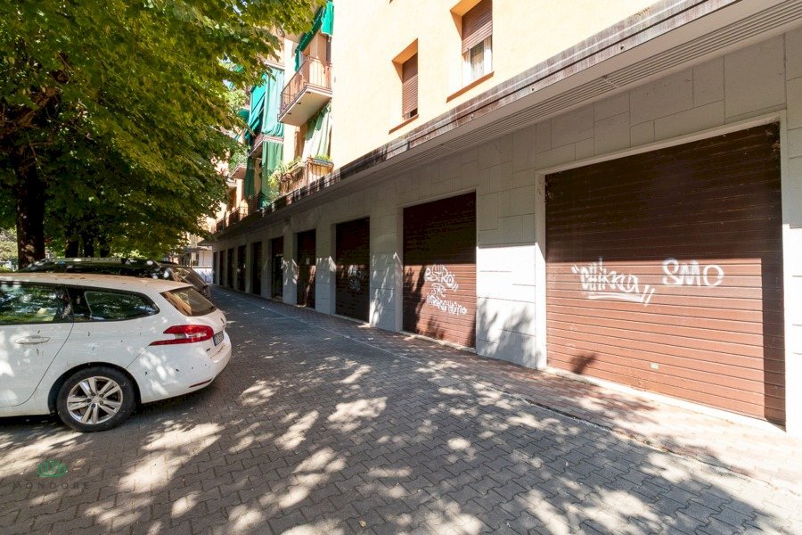 Negozio Via Cadriano 16, Granarolo dell'Emilia - foto 2