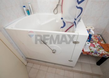 Bilocale Via Bobbio, 17 
 Marassi, Genova (zona Marassi) - foto 14