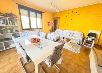 Portion of a house Via Torino, San Francesco al Campo - photo 9