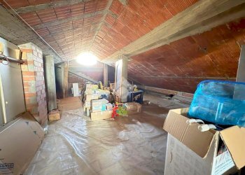 Portion of a house Via Torino, San Francesco al Campo - photo 23