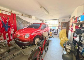 Portion of a house Via Torino, San Francesco al Campo - photo 24