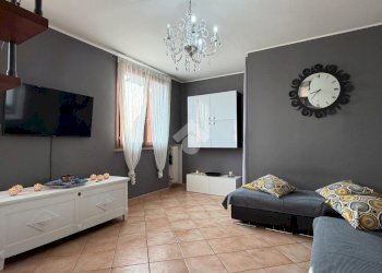 Three-room apartment Via F.lli Cervi, San Polo d'Enza - photo 6