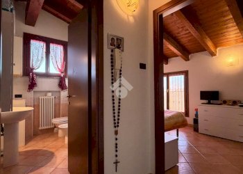 Three-room apartment Via F.lli Cervi, San Polo d'Enza - photo 18