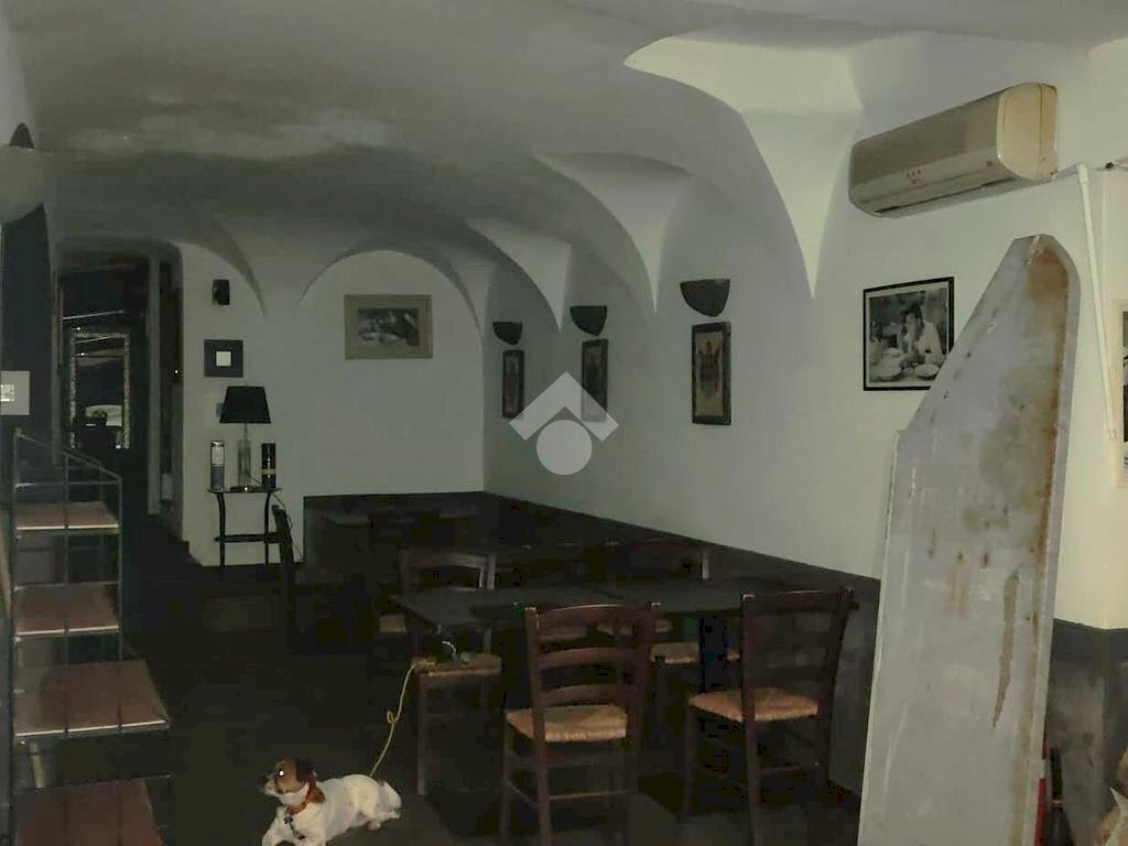 Shop Via di san bernardo, Genova (neighborhood Centro Storico) - photo 3