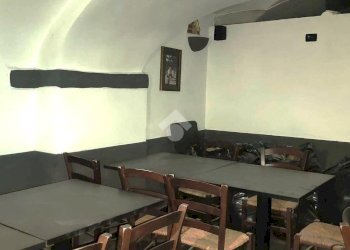 Negozio Via di san bernardo, Genova (zona Centro Storico) - foto 6