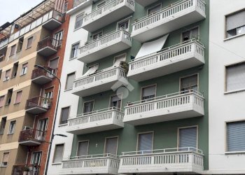 Bilocale Via Leone Tolstoi, Milano (zona Giambellino) - foto 1