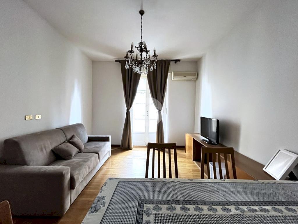 Two-room apartment Via Val Passiria, Milano (neighborhood Corvetto) - photo 3