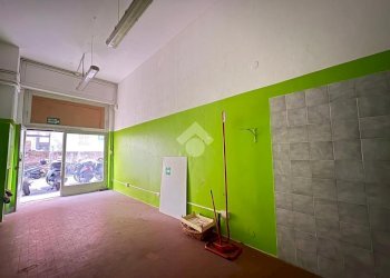 Negozio Via San Fruttuoso, Genova (zona San Fruttuoso) - foto 7