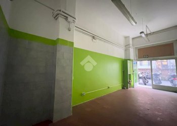 Negozio Via San Fruttuoso, Genova (zona San Fruttuoso) - foto 8