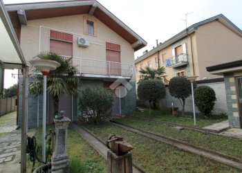 Villa Via Volta, Bareggio - foto 1