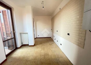 Quadrilocale Piazza Libertà, Arconate - foto 9