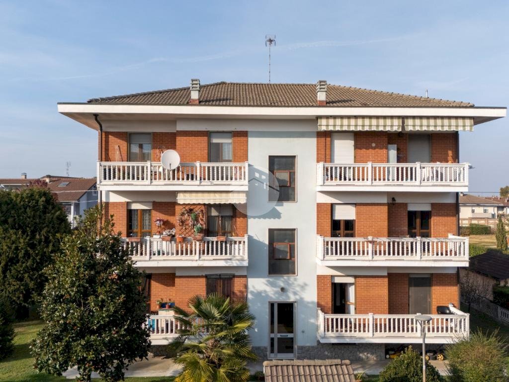 Three-room apartment Via Galvagno, Marene - photo 1