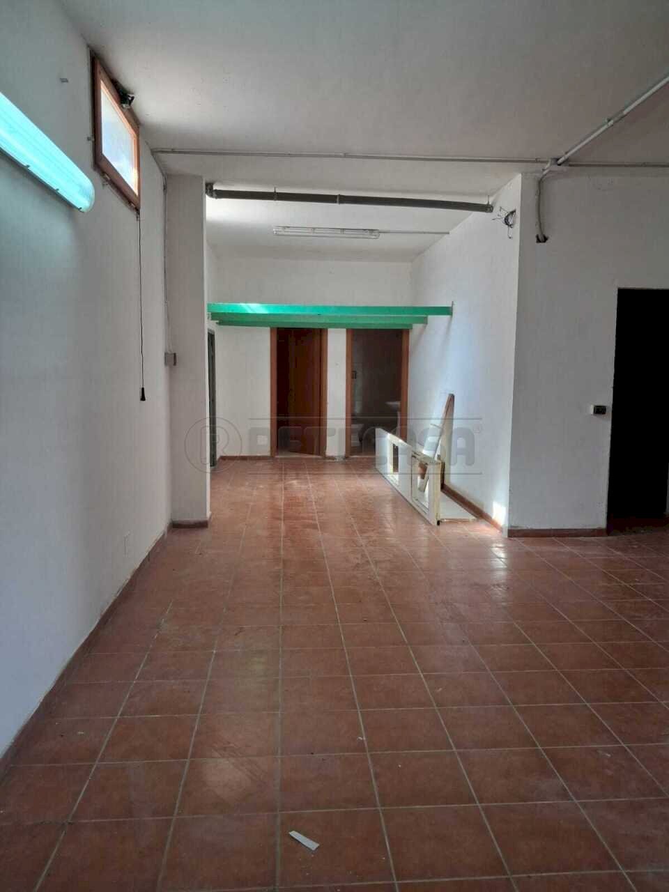 WhatsApp Image 2026-02-26 at 11.24.28.jpeg - Warehouse Via Greco, Capodrise - photo 3