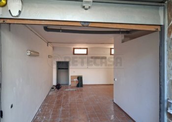 WhatsApp Image 2026-02-26 at 11.24.28 (1).jpeg - Magazzino Via Greco, Capodrise - foto 2