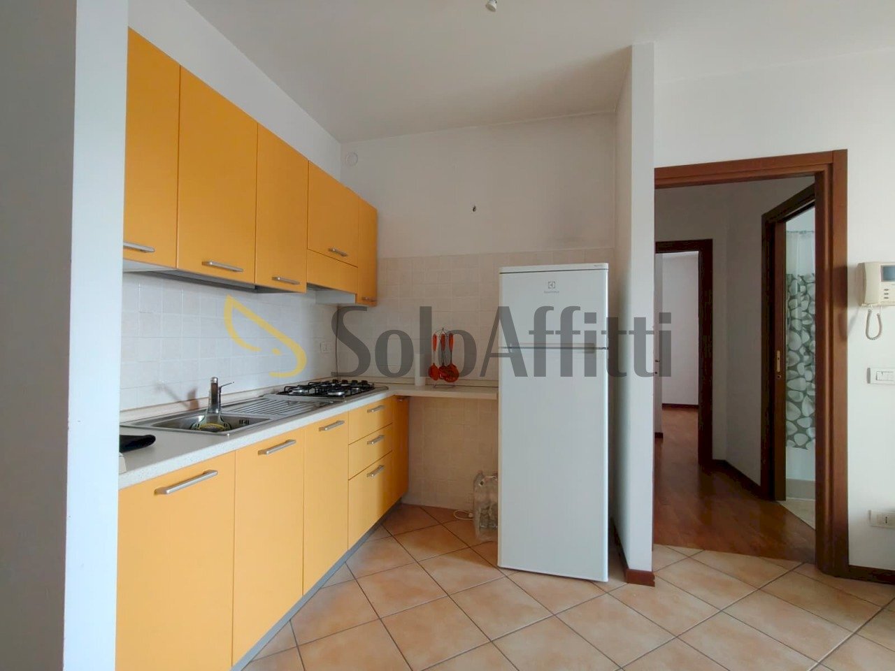 soggiorno con angolo cottura - Appartamento Gallarate - foto 3