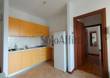 soggiorno con angolo cottura - Appartamento Gallarate - foto 2