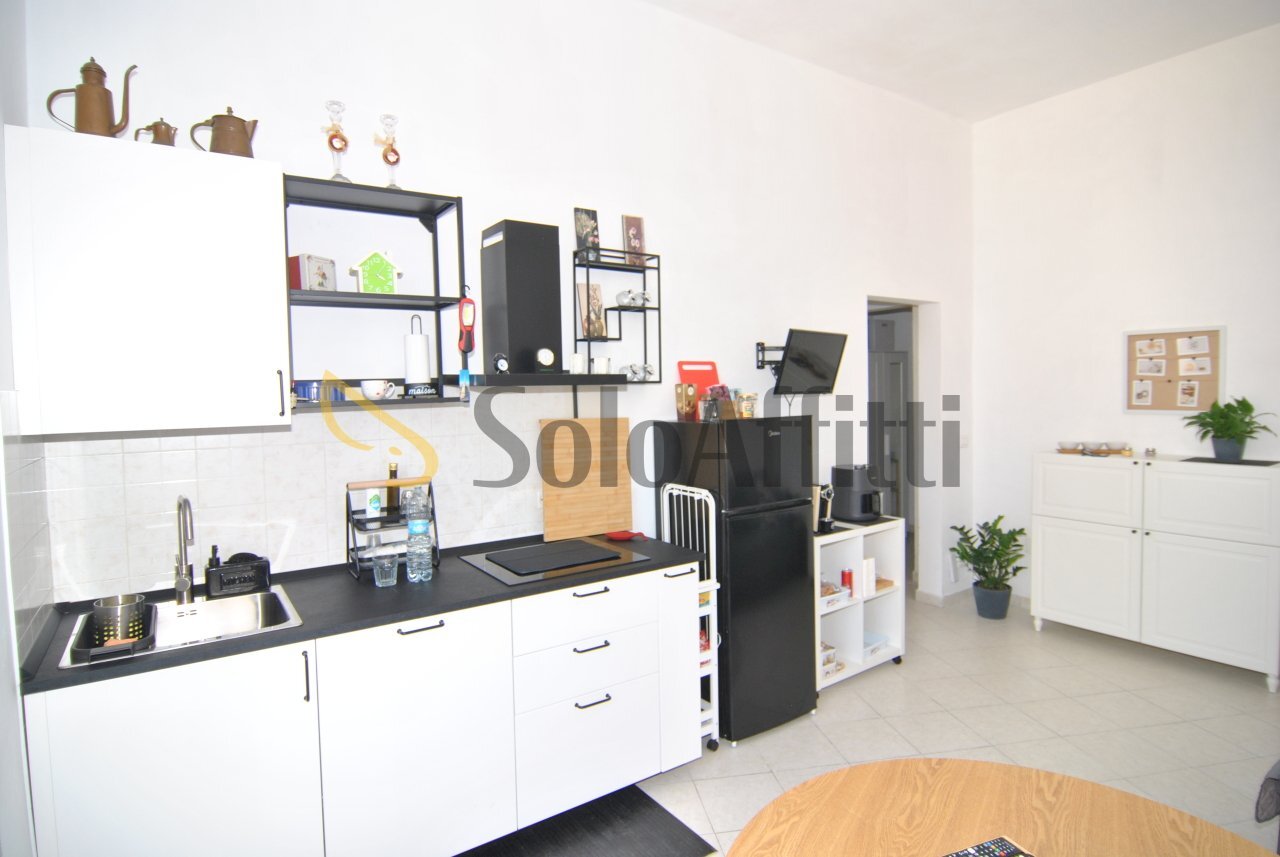 DETTAGLIO LATO COTTURA - Bilocale Via Leonardo Cambini 14, Livorno - foto 3