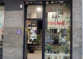 INGRESSO - Commercial Premises Via Vittorio Asinari di Bernezzo 33d, Torino - photo 2