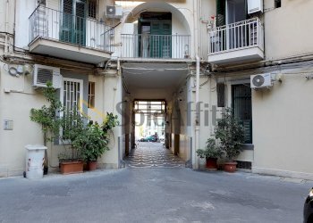 CORTILE - Appartamento Via Giacinto Gigante, Napoli (zona Arenella) - foto 18