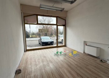 4.jpg - Non Alimentare Via Emilia 16, Noceto - foto 3