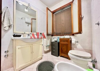 Bagno p.t. - Villa Via Sarzanese Valdera, Buti - photo 25