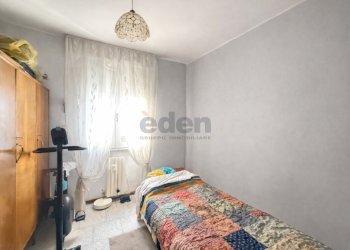 camera da letto - Trilocale Viale Leonardo da Vinci 85, Modena - foto 3