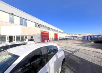 Esterno - Locale Commerciale Via Naro, Pomezia - foto 4