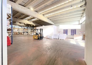 Interno - Locale Commerciale Via Naro, Pomezia - foto 8