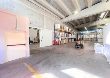 Interno - Locale Commerciale Via Naro, Pomezia - foto 11