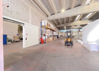 Interno - Locale Commerciale Via Naro, Pomezia - foto 12