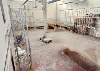 interno - Capannone Via Aldo Moro, San Lazzaro di Savena - foto 6