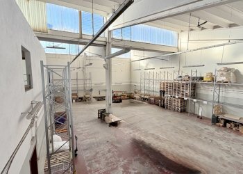 interno - Capannone Via Aldo Moro, San Lazzaro di Savena - foto 8