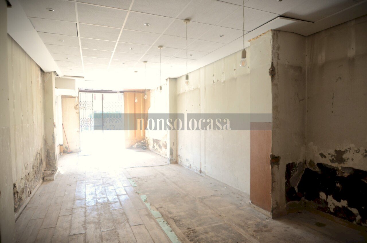 LOCALE COMMERCIALE - Commercial Premises Via Nino Bixio 64, Perugia - photo 2