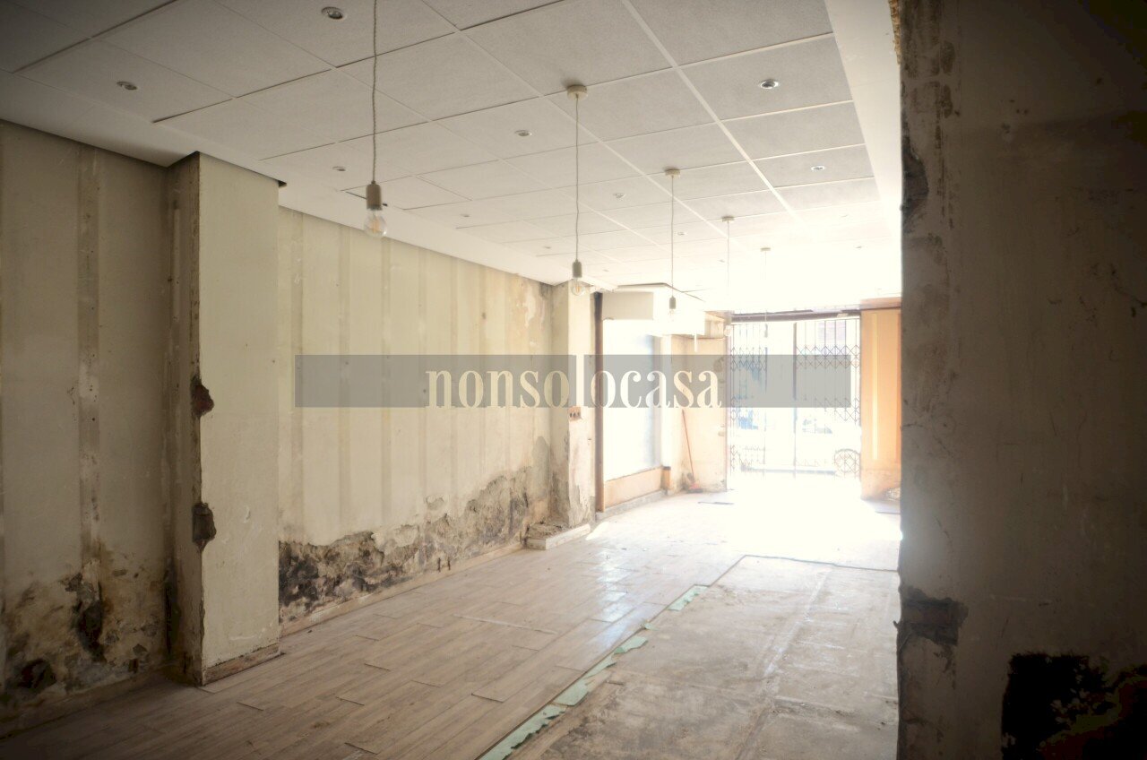 LOCALE COMMERCIALE - Commercial Premises Via Nino Bixio 64, Perugia - photo 3