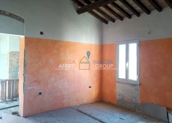 30abfd67-8d78-452f-a20f-200b99fab885.JPG - Terratetto - Terracielo Via Dante Alighieri 27, Massa - foto 2