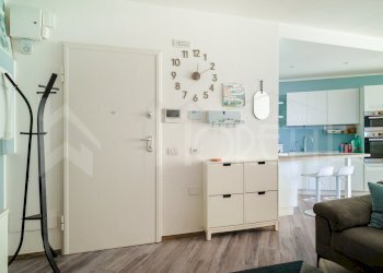 soggiorno - Three-room apartment Via Lazzara Giovanni, Livorno - photo 4