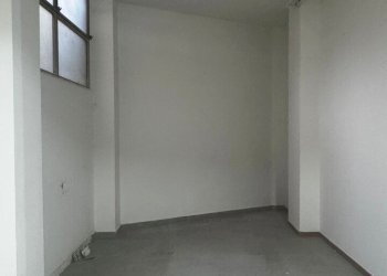 WhatsApp Image 2026-03-02 at 12.47.53 (3).jpeg - Box Piazza Pietro Mascagni, Firenze (zona Santa Maria Novella) - foto 9