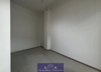 WhatsApp Image 2026-03-02 at 12.47.54 (1).jpeg - Box Piazza Pietro Mascagni, Firenze (zona Santa Maria Novella) - foto 11