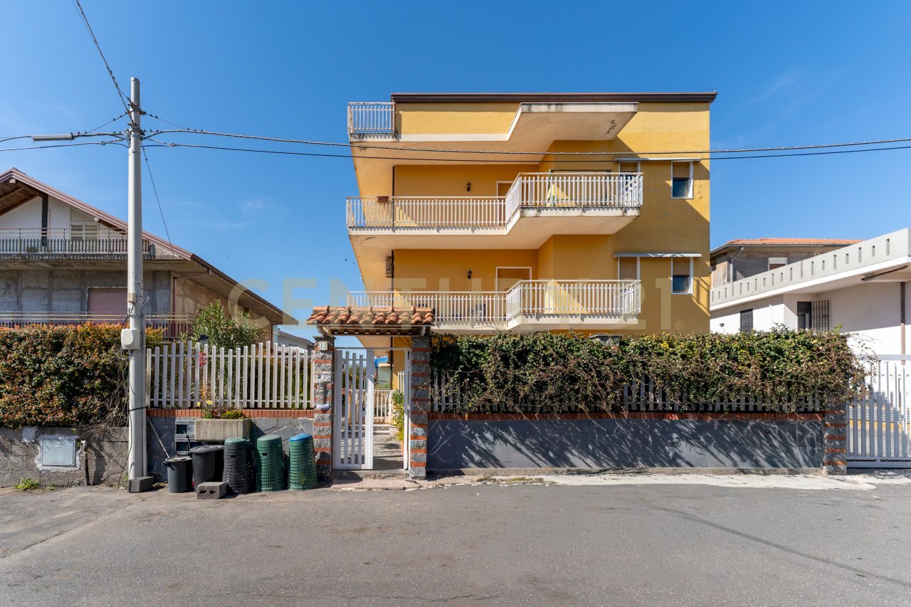 Via Imola 13 (2).jpg - Three-room apartment Via Imola 13, San Giovanni la Punta - photo 2