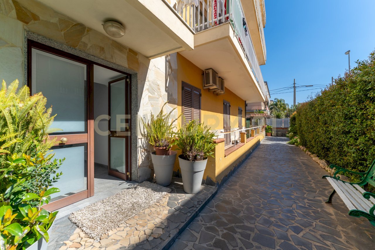 Via Imola 13 (4).jpg - Three-room apartment Via Imola 13, San Giovanni la Punta - photo 3