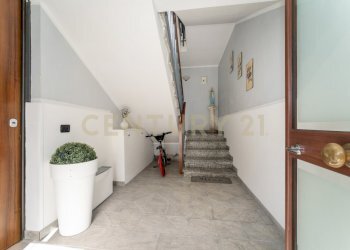 Via Imola 13 (5).jpg - Three-room apartment Via Imola 13, San Giovanni la Punta - photo 4