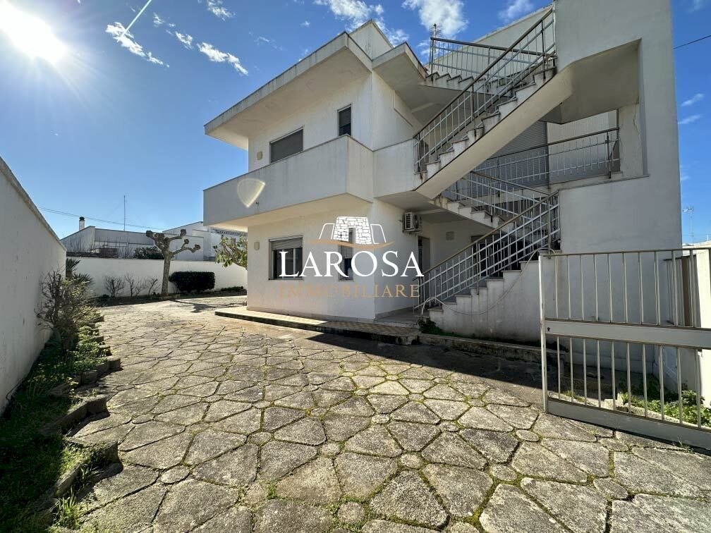 3.jpg - Casa indipendente Piazza Vincenzo Bellini 7, Melendugno - foto 3