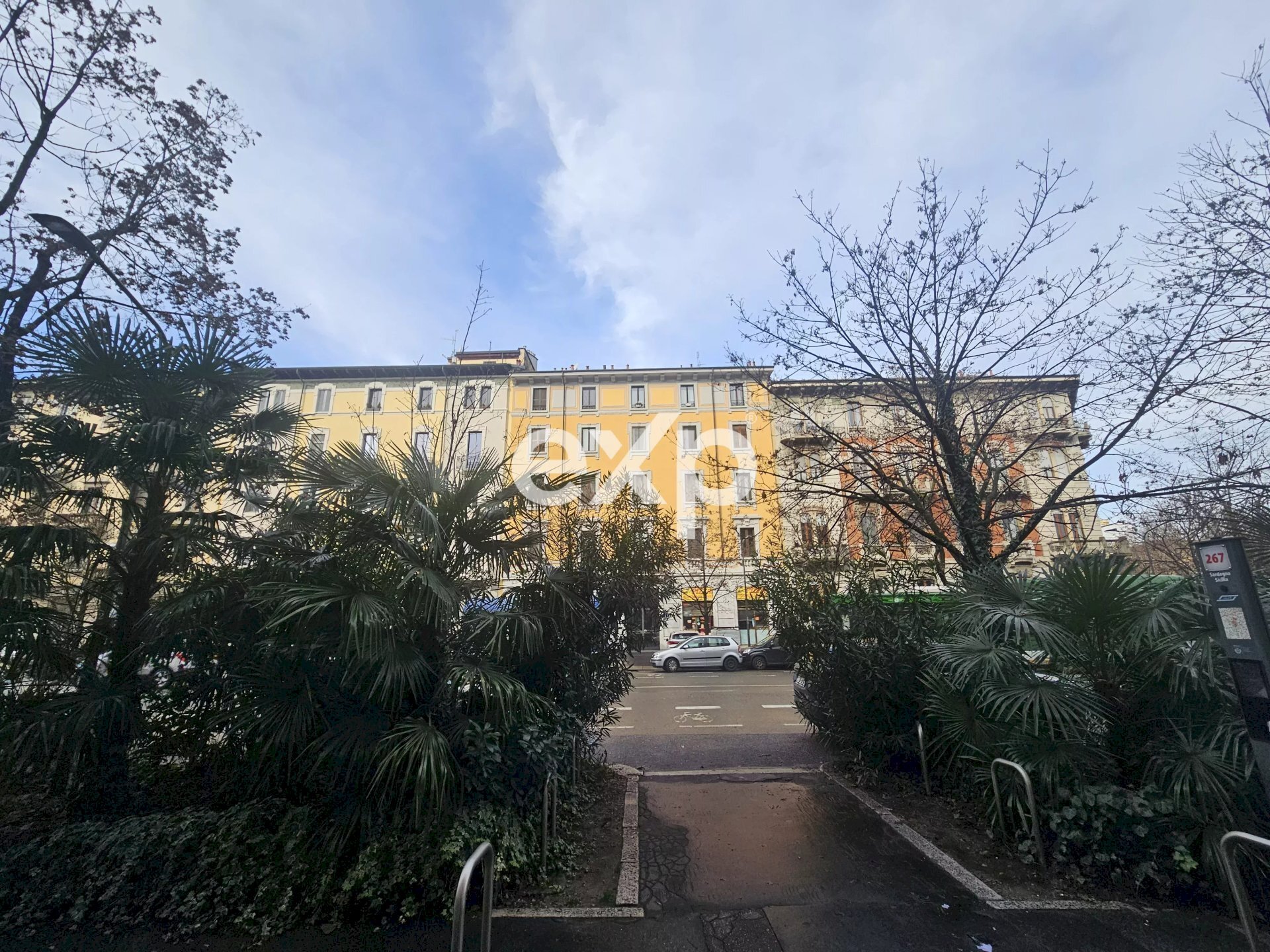 Attic Via Sardegna, Milano (neighborhood Washington) - photo 1